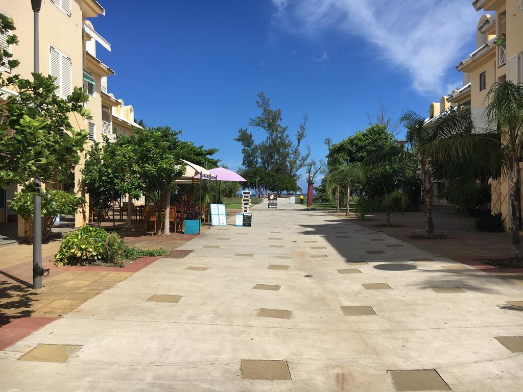 A Pied Dans L Eau Ecolo 97434 Apartment แลร์มิตาจ-เลส์-แบ็งส์ ภายนอก รูปภาพ