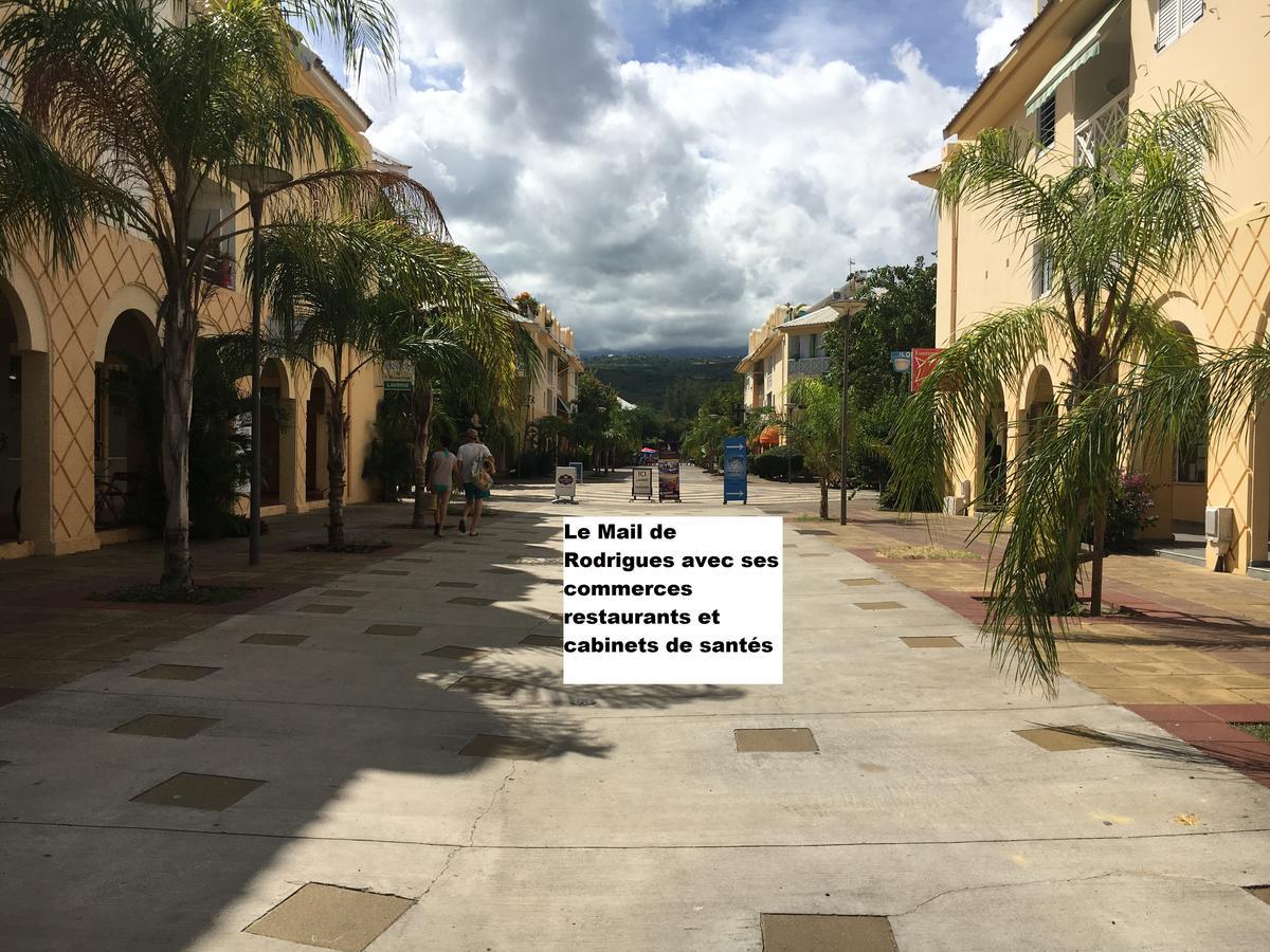 A Pied Dans L Eau Ecolo 97434 Apartment แลร์มิตาจ-เลส์-แบ็งส์ ภายนอก รูปภาพ